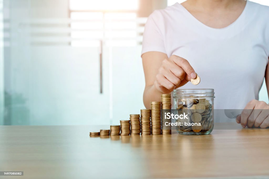 Dicas práticas de como economizar dinheiro no dia a dia